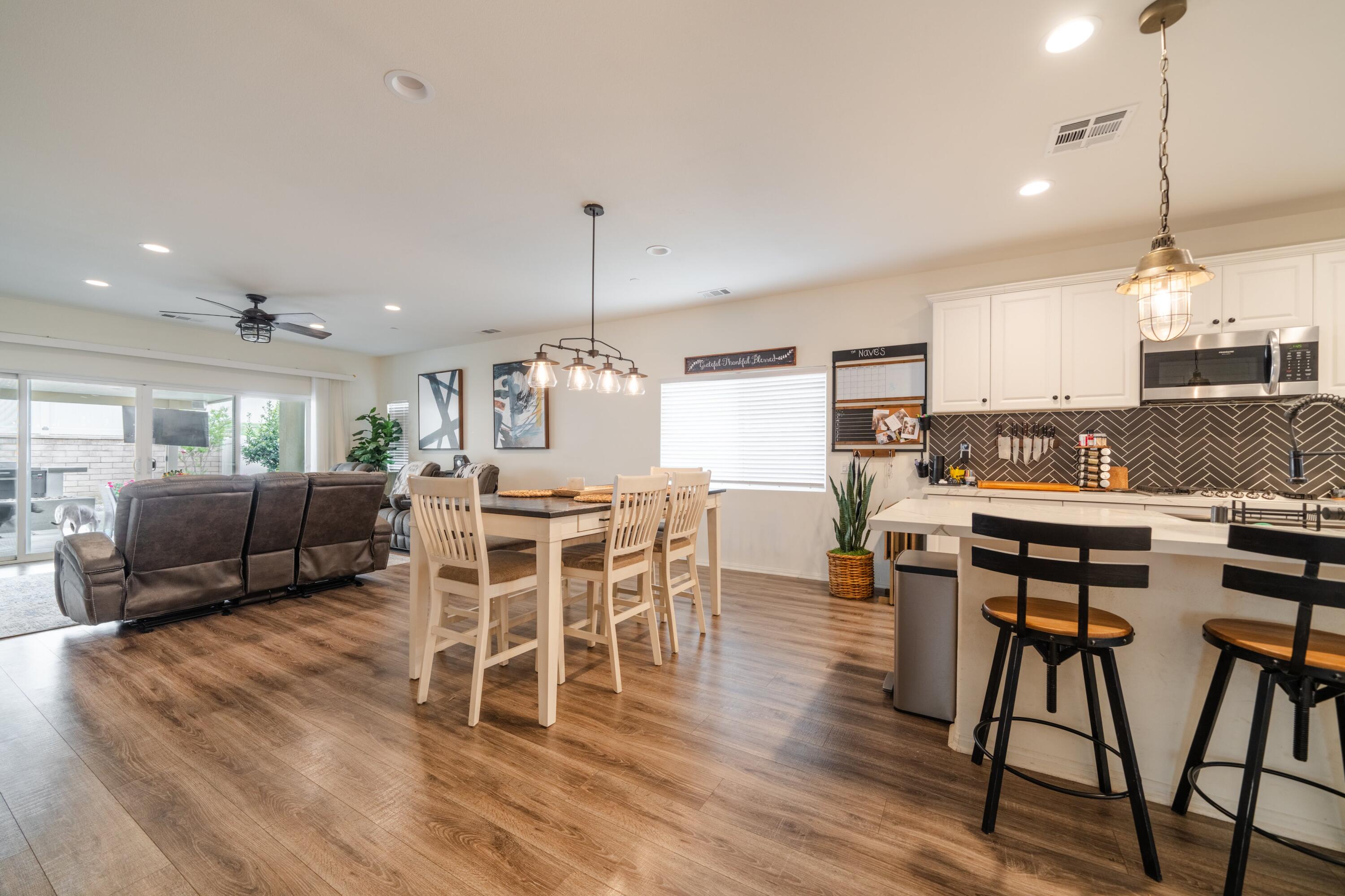 411 Calabrese Street Fallbrook, CA 92028 - Photo 11 of 42 15-JYP08942-HDR