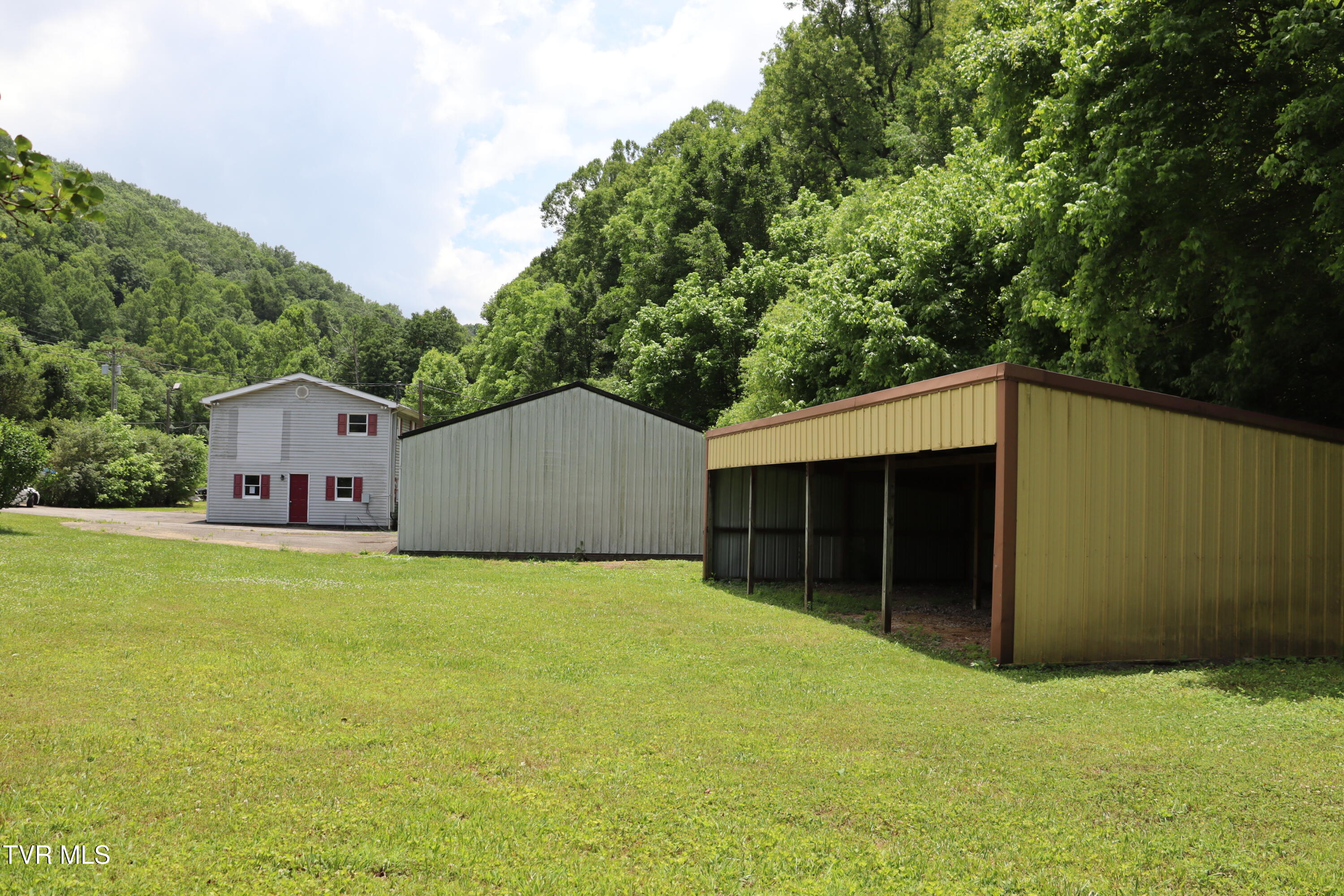 5317 Chevrolet Road Norton, VA 24273 - Photo 9 of 59 IMG_8207