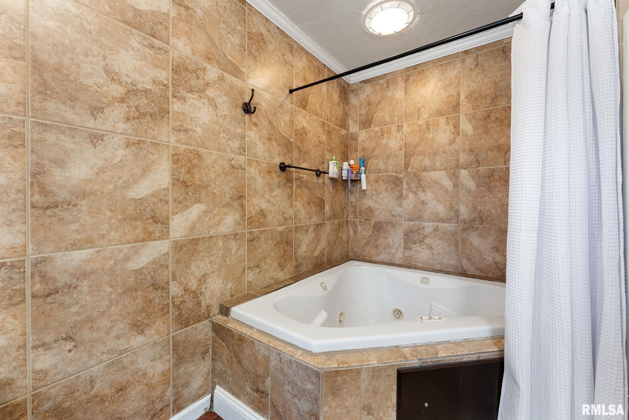 3075 Quail Ridge Road Bettendorf, IA 52722 - Photo 21 of 42 Gallery Image 21