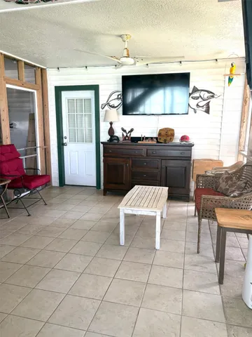 $474,900 | 1255 Sailfish Street, Bayou Vista, TX 77563