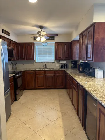 $474,900 | 1255 Sailfish Street, Bayou Vista, TX 77563