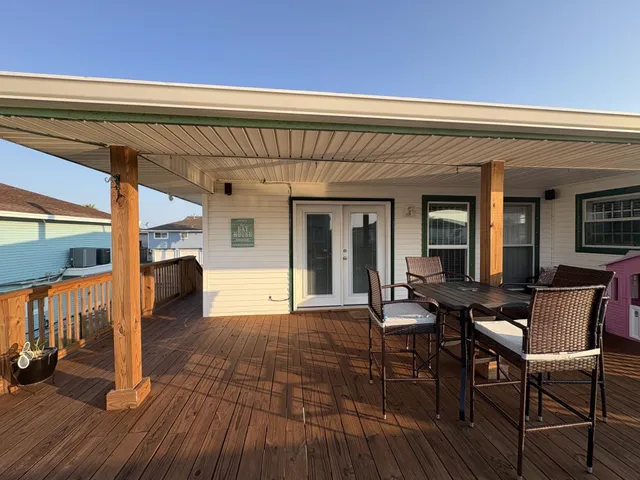 $474,900 | 1255 Sailfish Street, Bayou Vista, TX 77563