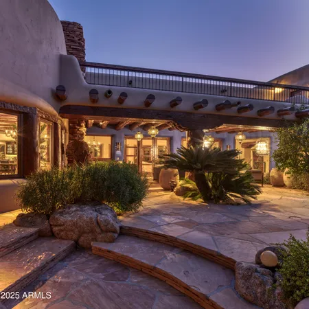 $22,500,000 | 5747 East Mockingbird Lane, Paradise Valley, AZ 85253