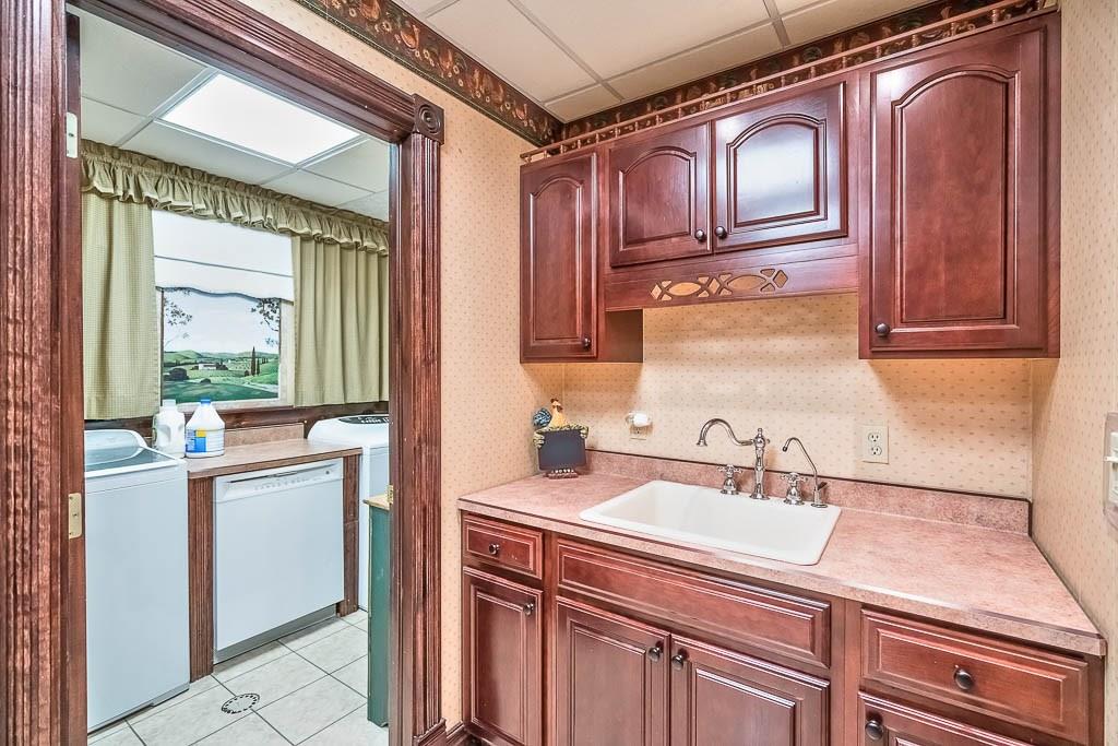 707 Fallecker Road Butler, PA 16002 - Photo 22 of 25