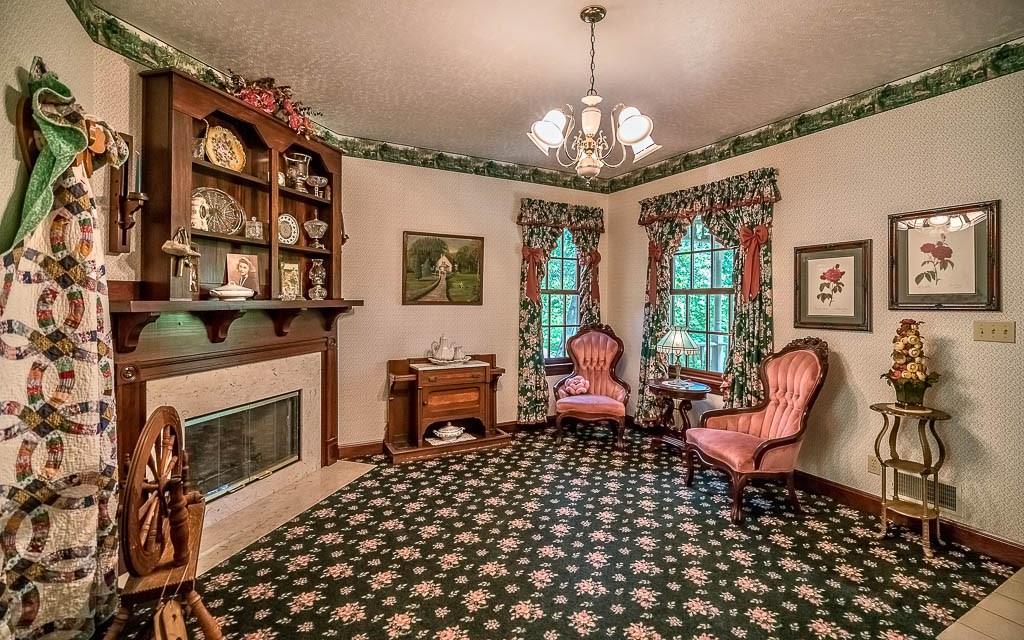 707 Fallecker Road Butler, PA 16002 - Photo 6 of 25