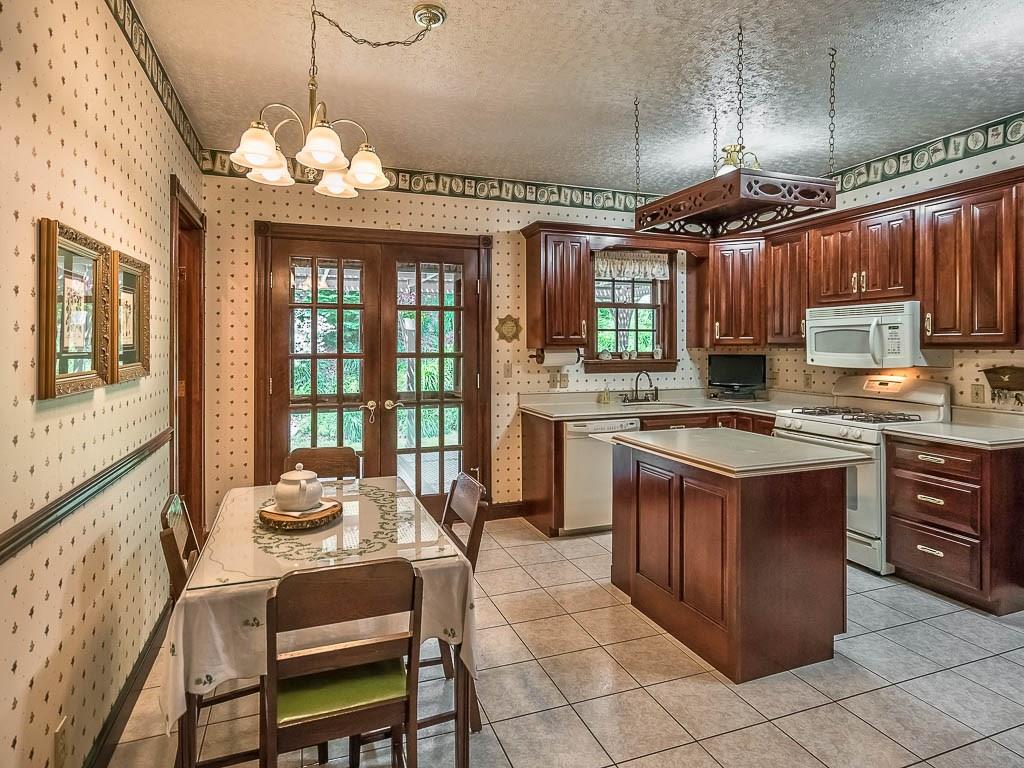 707 Fallecker Road Butler, PA 16002 - Photo 9 of 25