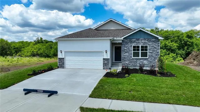$424,990 | 2609 Mercer Lane, Platte City, MO 64079