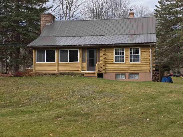 $379,900 | 390 Hill Road, Dummer, NH 03588
