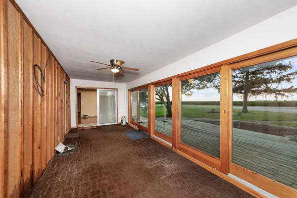 $450,000 | 947 North 2nd Road, Dana, IL 61321