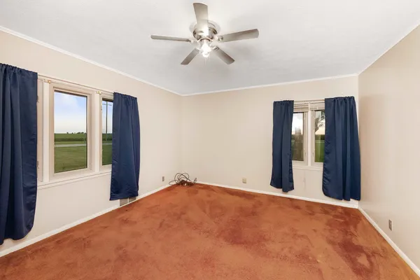 $450,000 | 947 North 2nd Road, Dana, IL 61321