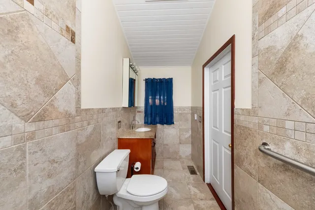 $485,000 | 947 North 2nd Road, Dana, IL 61321