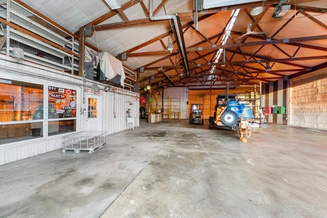 $485,000 | 947 North 2nd Road, Dana, IL 61321