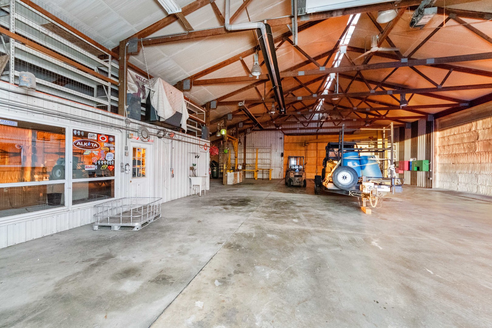 947 North 2nd Road Dana, IL 61321 - Photo 25 of 35 a view of a room with wooden ceiling
