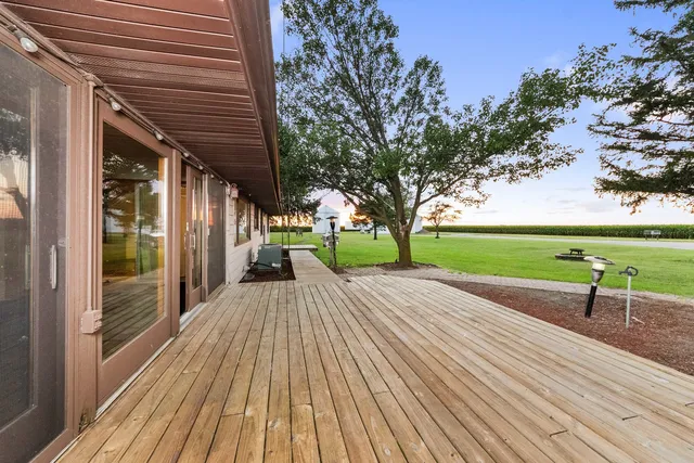 $485,000 | 947 North 2nd Road, Dana, IL 61321