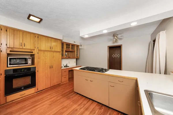 $450,000 | 947 North 2nd Road, Dana, IL 61321