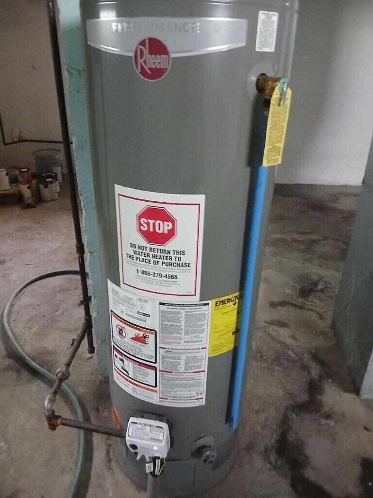 4702 North 49th Street Milwaukee, WI 53218 - Photo 3 of 12 Water Heater