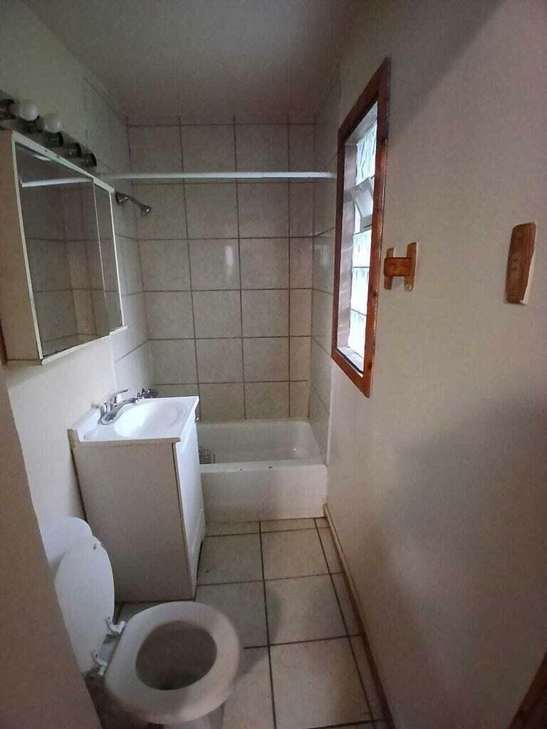 4702 North 49th Street Milwaukee, WI 53218 - Photo 10 of 12 Bathroom