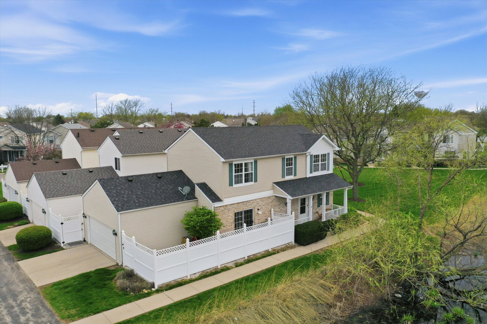 39 Freesia Drive Romeoville, IL 60446 - Photo 3 of 51 Gallery Image 3