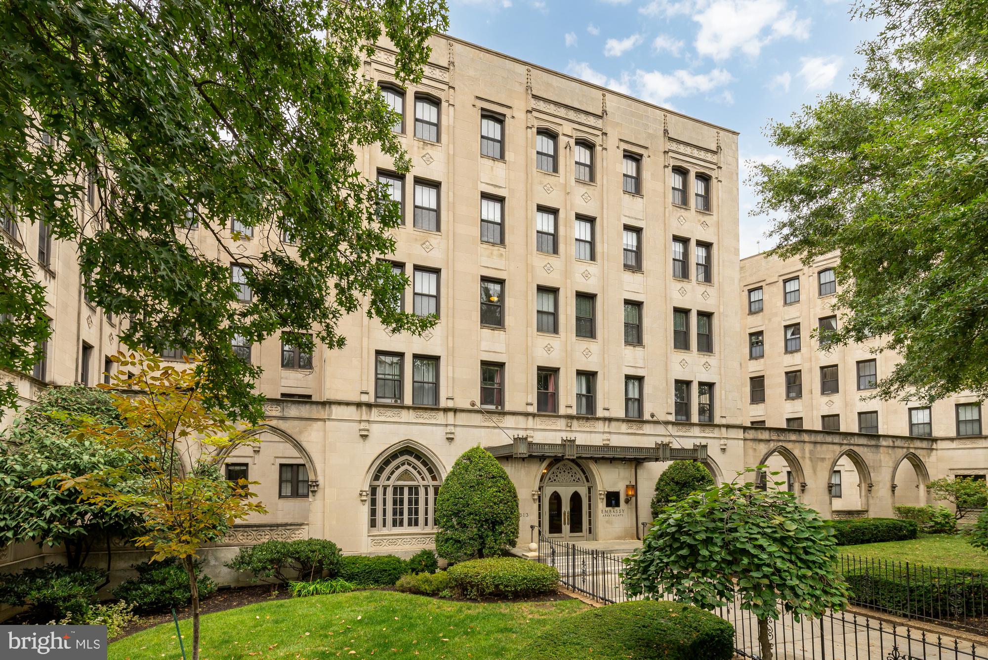 1613 Harvard Street Northwest, Unit 105 Washington, DC 20009 - Photo 2 of 35
