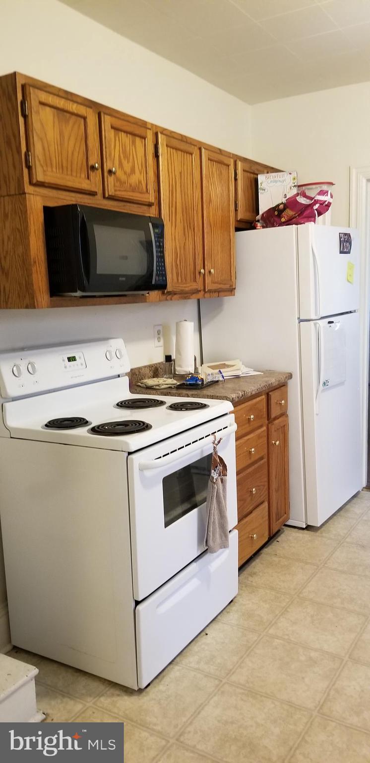 108 Main Street Denver, PA 17517 - Photo 6 of 17 108 Kitchen
