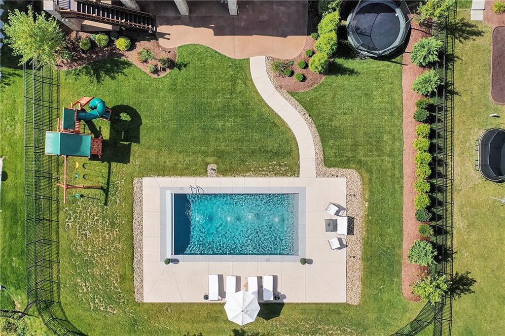 662 Chilliwack Lane Mars, PA 16046 - Photo 4 of 25