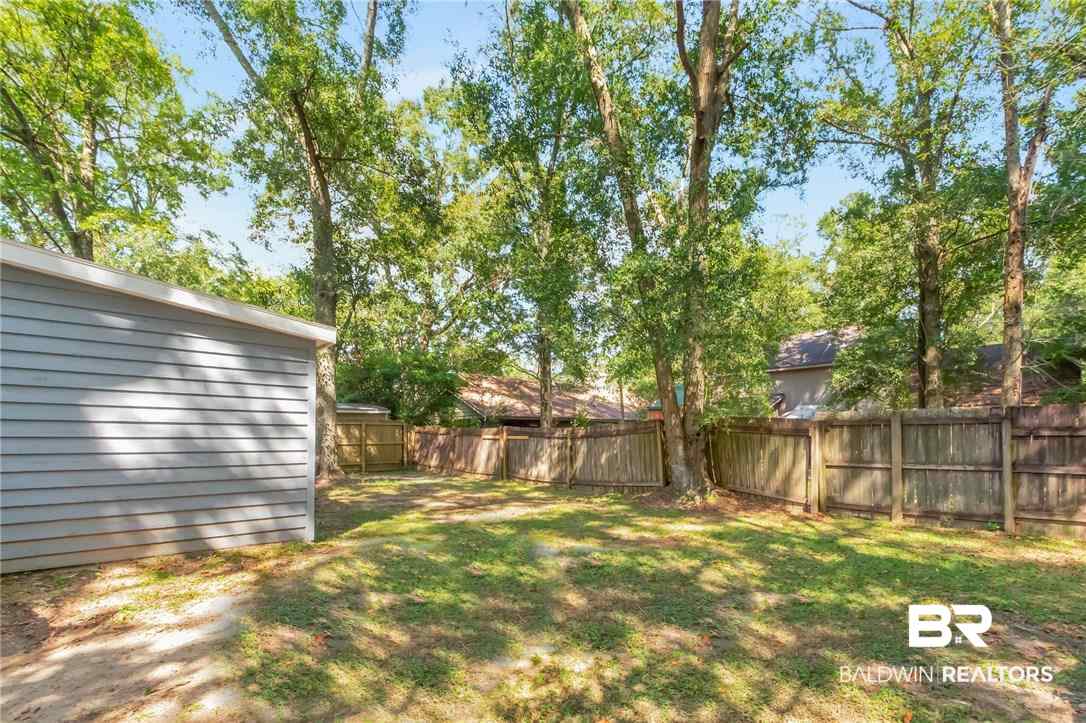 861 Wildwood Avenue Mobile, AL 36609 - Photo 32 of 36