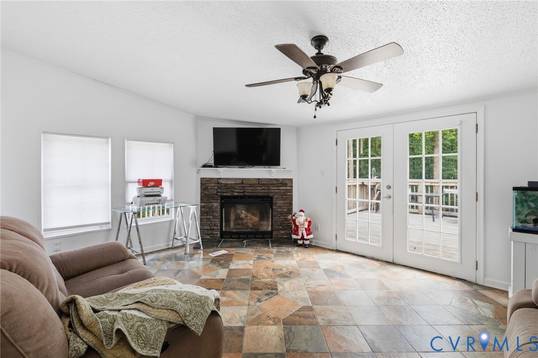 2145 Mountain View Road Powhatan, VA 23139 - Photo 7 of 28