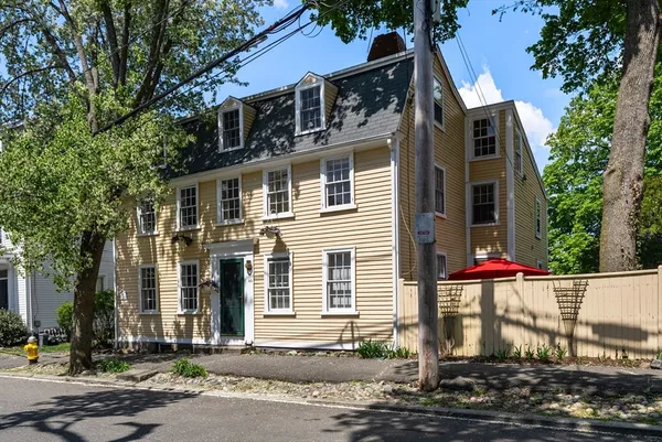 $895,000 | 180 Federal Street, Salem, MA 01970