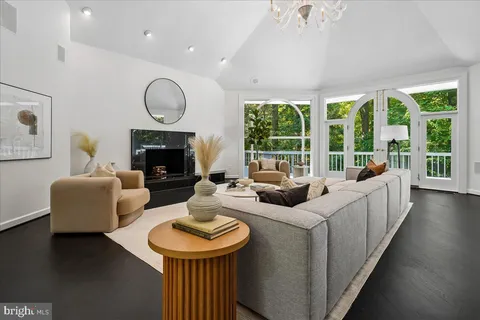 $2,500,000 | 9100 Aldershot Drive, Bethesda, MD 20817