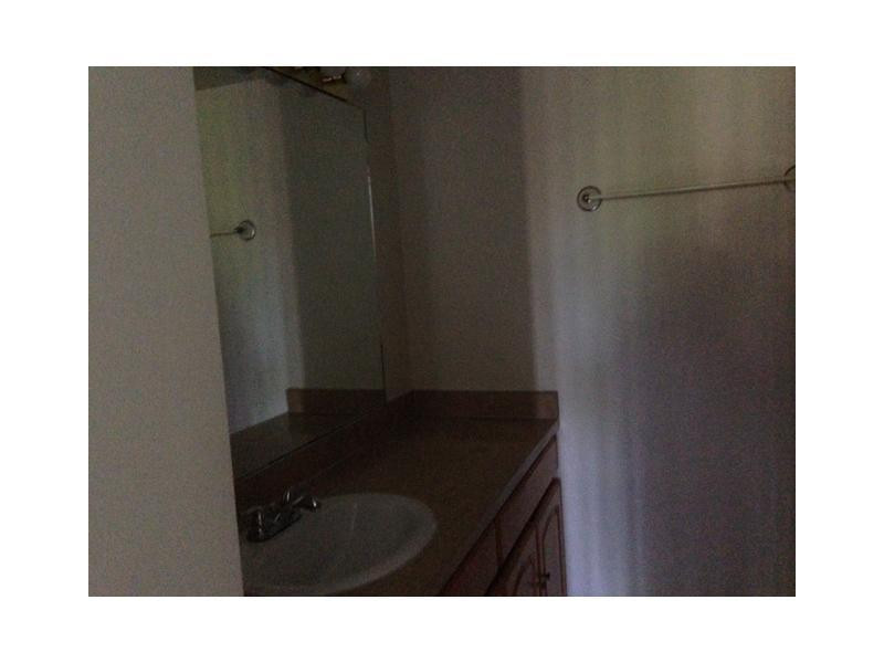 605 South Pine Island Road, Unit 104 Plantation, FL 33324 - Photo 2 of 5 Photo 2