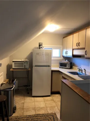 $3,800 | 22 Carroll Avenue, Newport, RI 02840