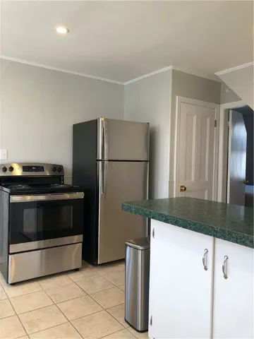 $3,800 | 22 Carroll Avenue, Newport, RI 02840