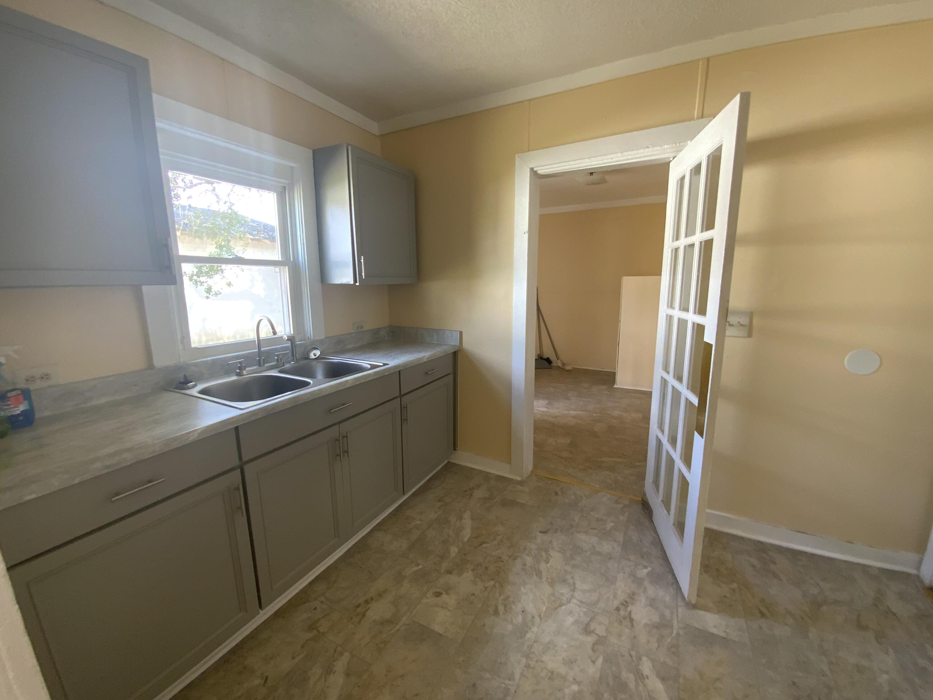 65 Highland Avenue Sumter, SC 29150 - Photo 4 of 10