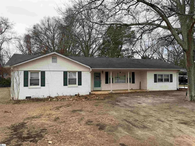 $249,900 | 107 Looneybrook Drive, Fountain Inn, SC 29644