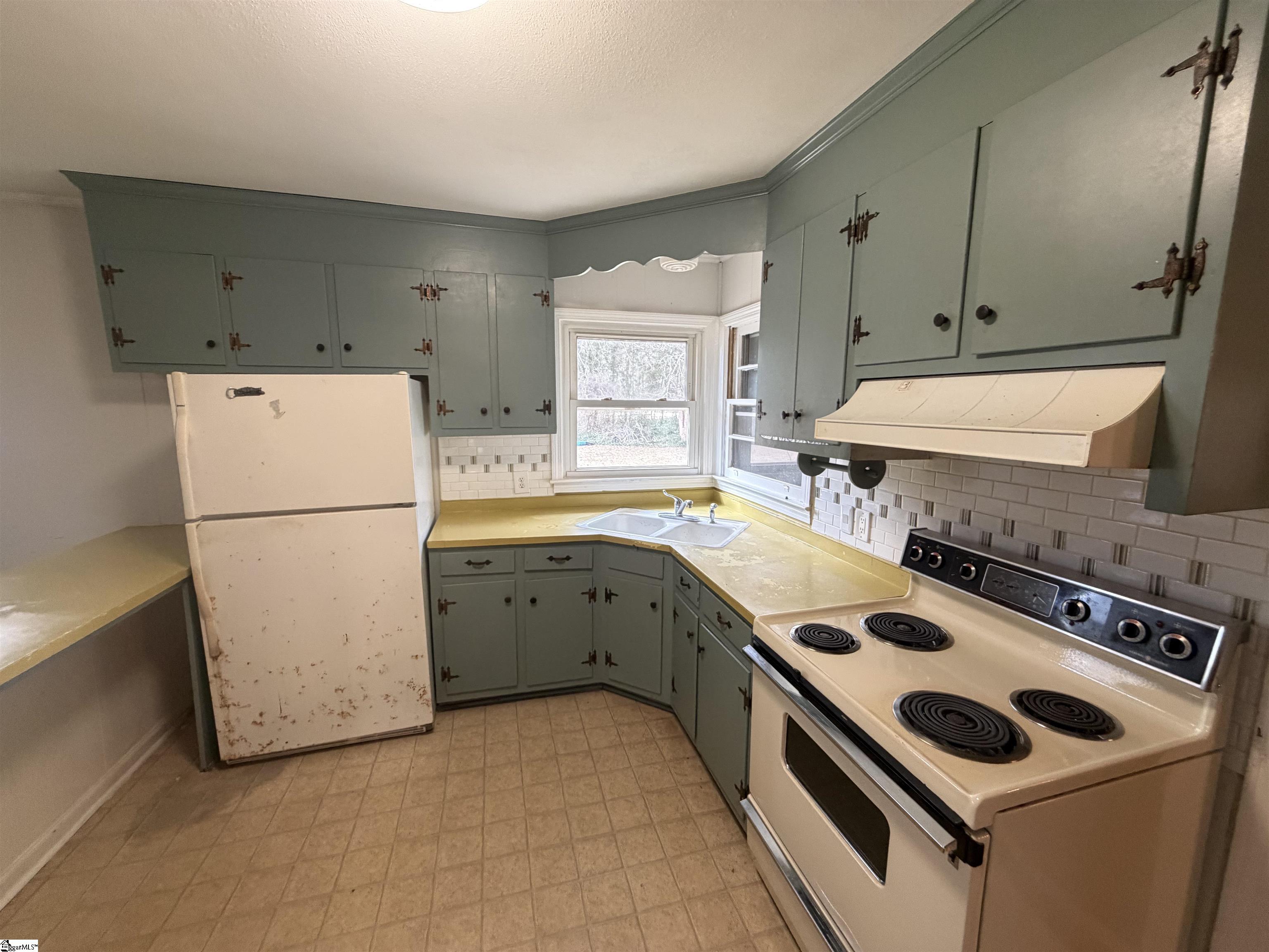 107 Looneybrook Drive Fountain Inn, SC 29644 - Photo 14 of 30