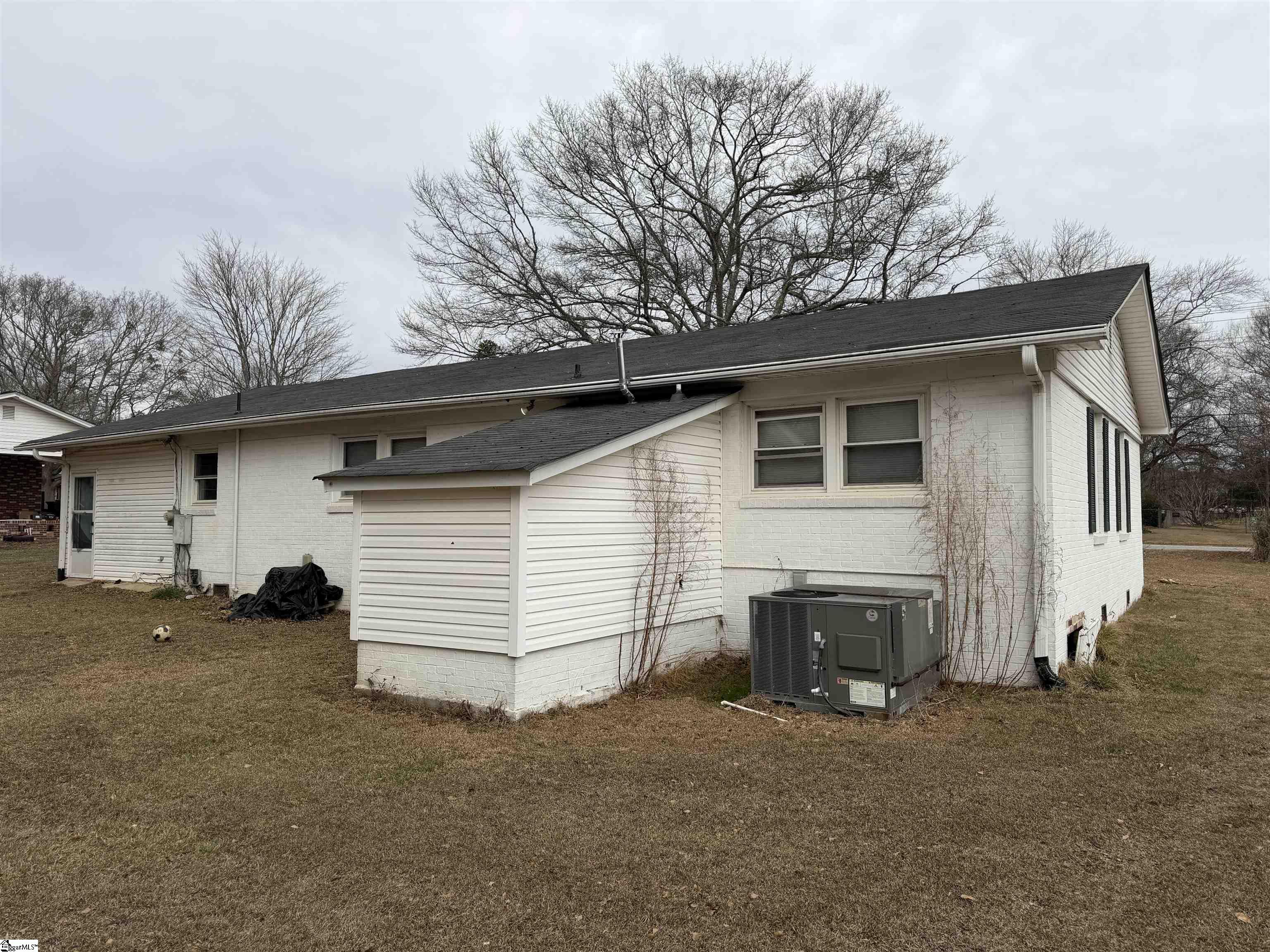 107 Looneybrook Drive Fountain Inn, SC 29644 - Photo 29 of 30