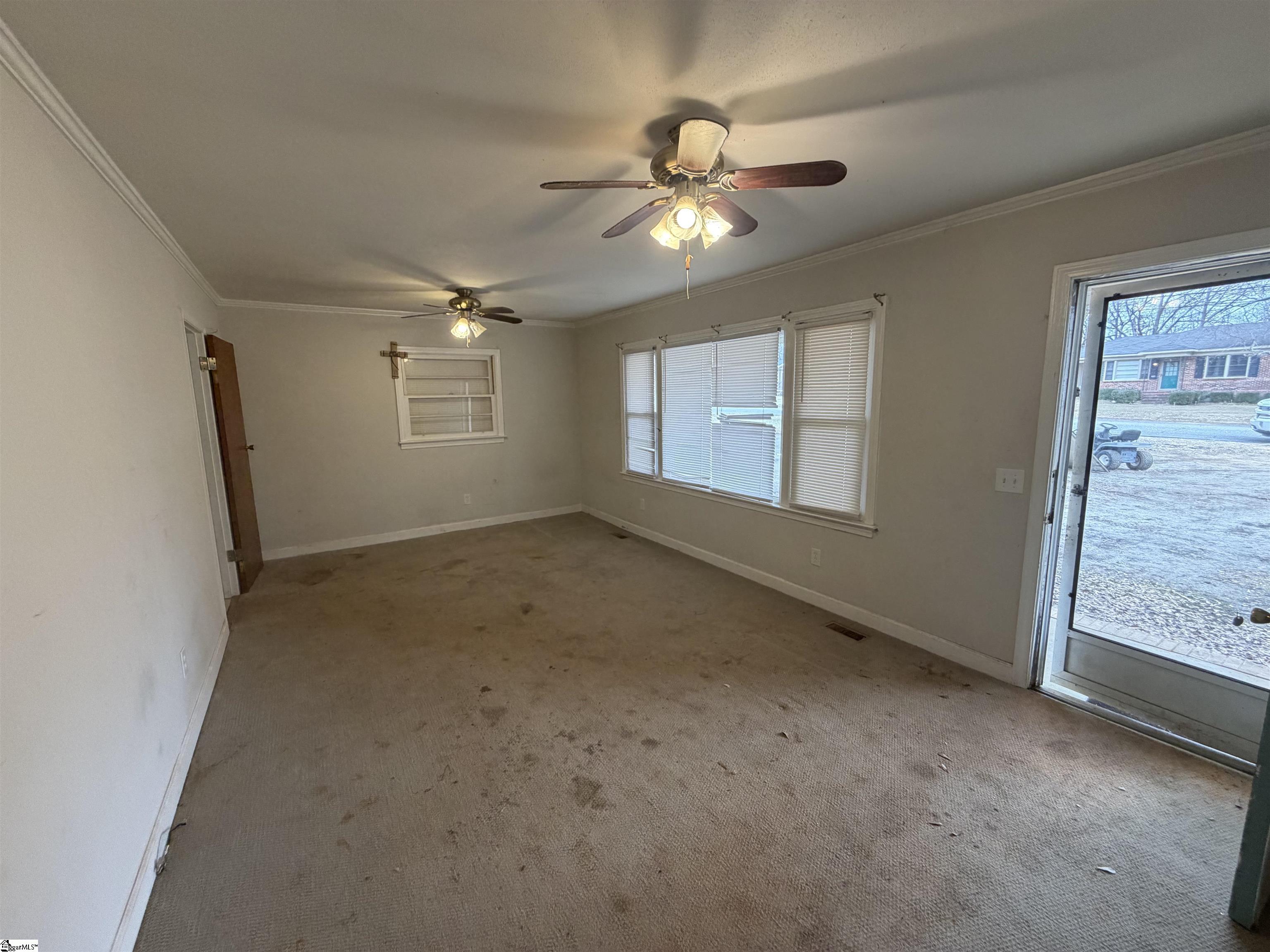 107 Looneybrook Drive Fountain Inn, SC 29644 - Photo 4 of 30