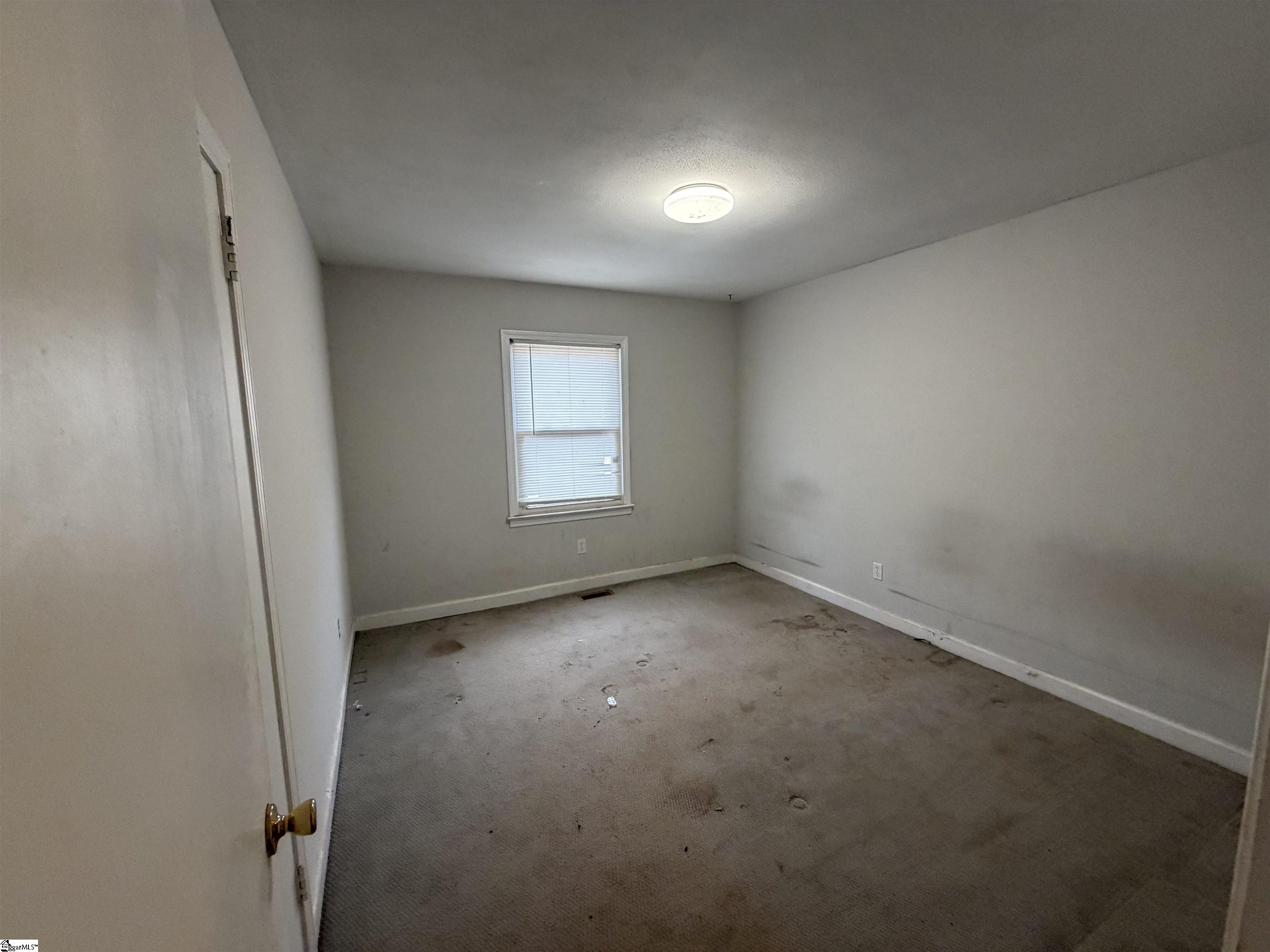 107 Looneybrook Drive Fountain Inn, SC 29644 - Photo 6 of 30