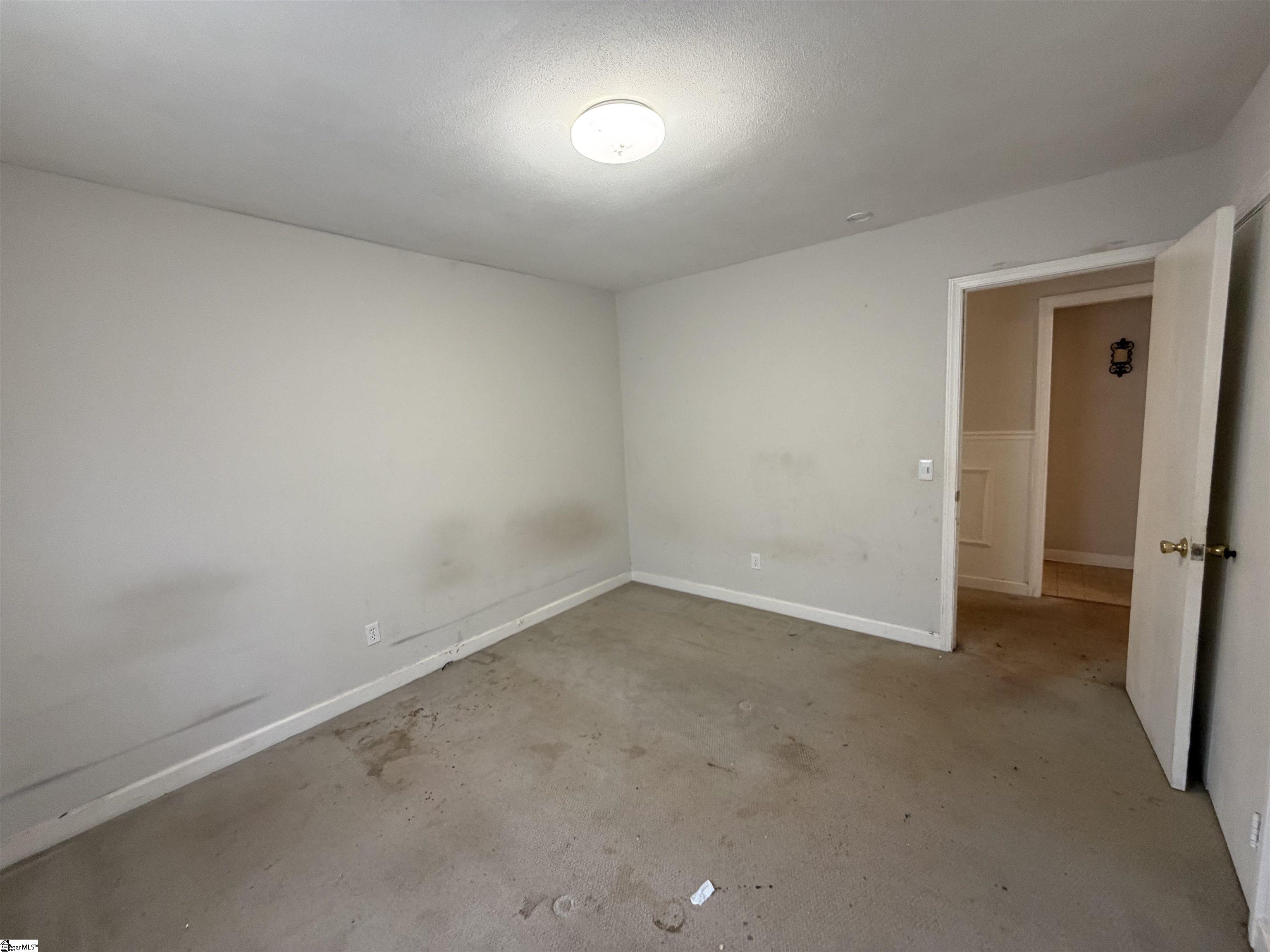 107 Looneybrook Drive Fountain Inn, SC 29644 - Photo 7 of 30