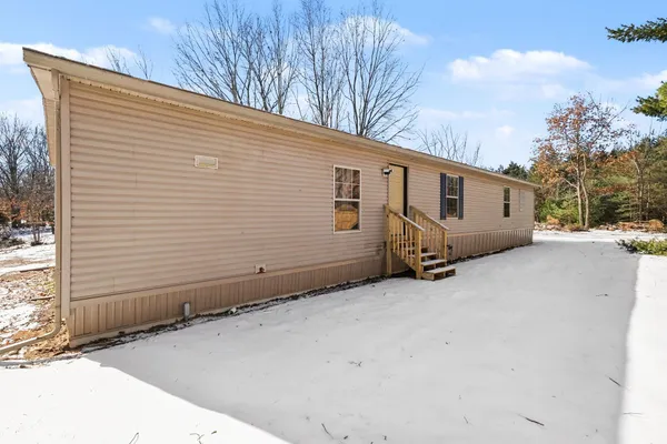 $209,900 | 17790 Monroe Road, Morley, MI 49336