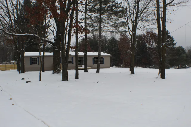 $209,900 | 17790 Monroe Road, Morley, MI 49336