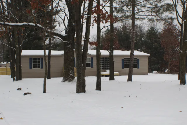 $209,900 | 17790 Monroe Road, Morley, MI 49336