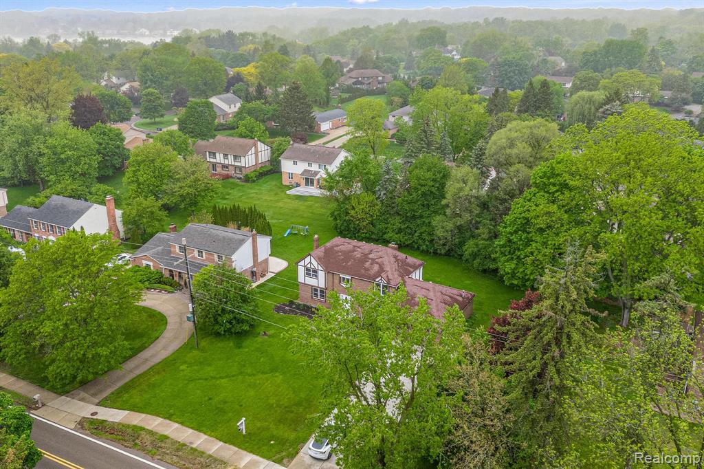 4766 Quarton Road Bloomfield Hills, MI 48302 - Photo 38 of 43 Gallery Image 38