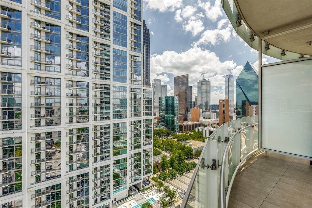 1918 Olive Street, Unit 2002 Dallas, TX 75201 - Photo 25 of 29 a view of a bathroom with a shower