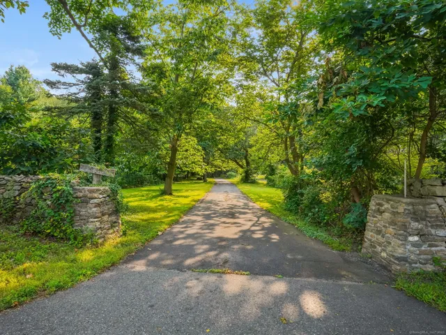 $3,700 | 3392 Huntington Road, Stratford, CT 06614