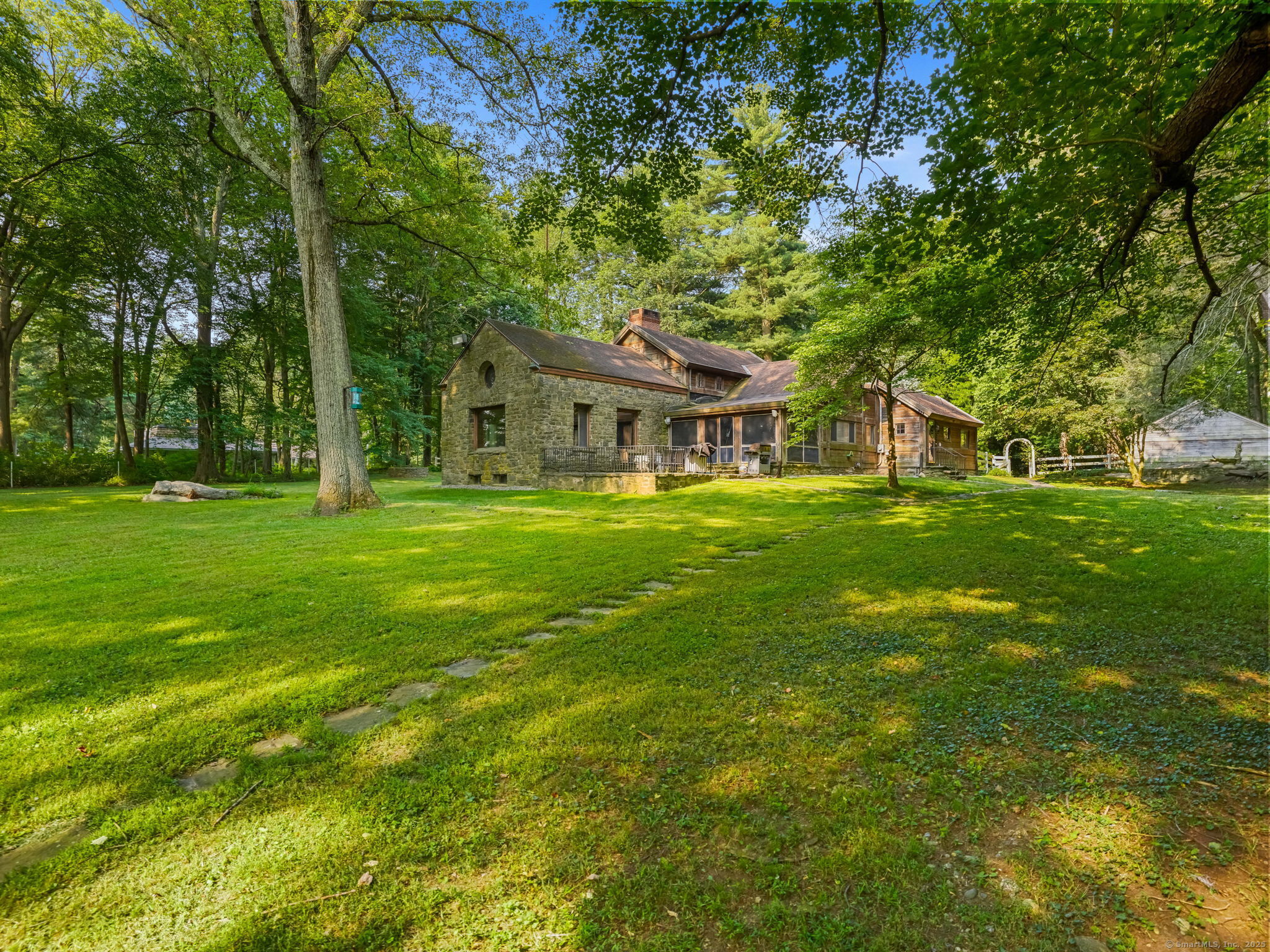 3392 Huntington Road Stratford, CT 06614 - Photo 3 of 10