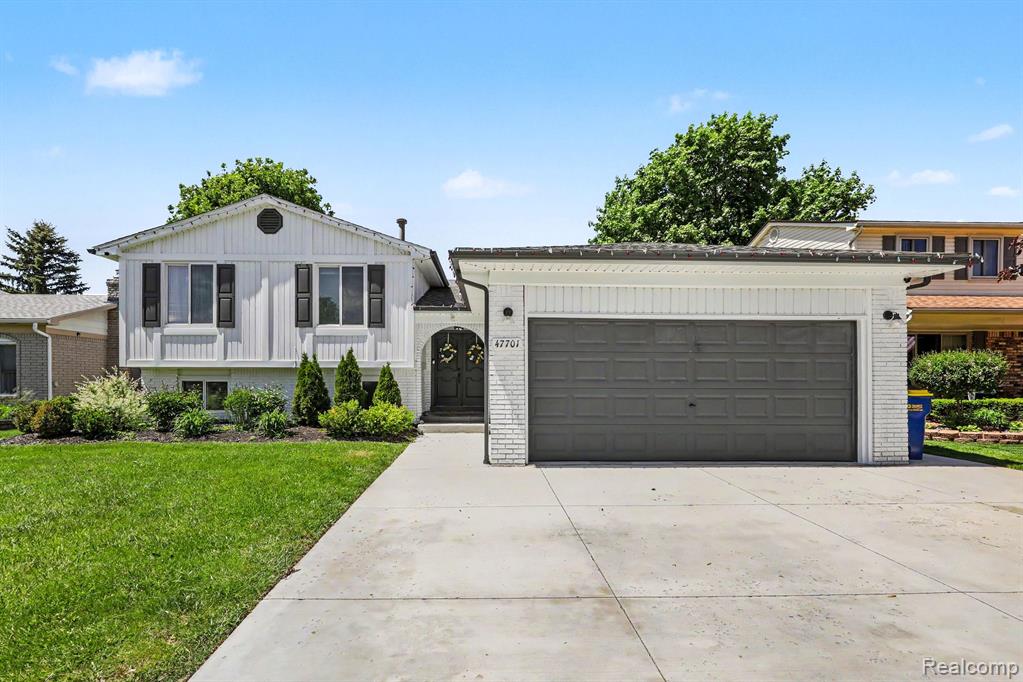 47701 Concord Road Macomb, MI 48044 - Photo 1 of 34