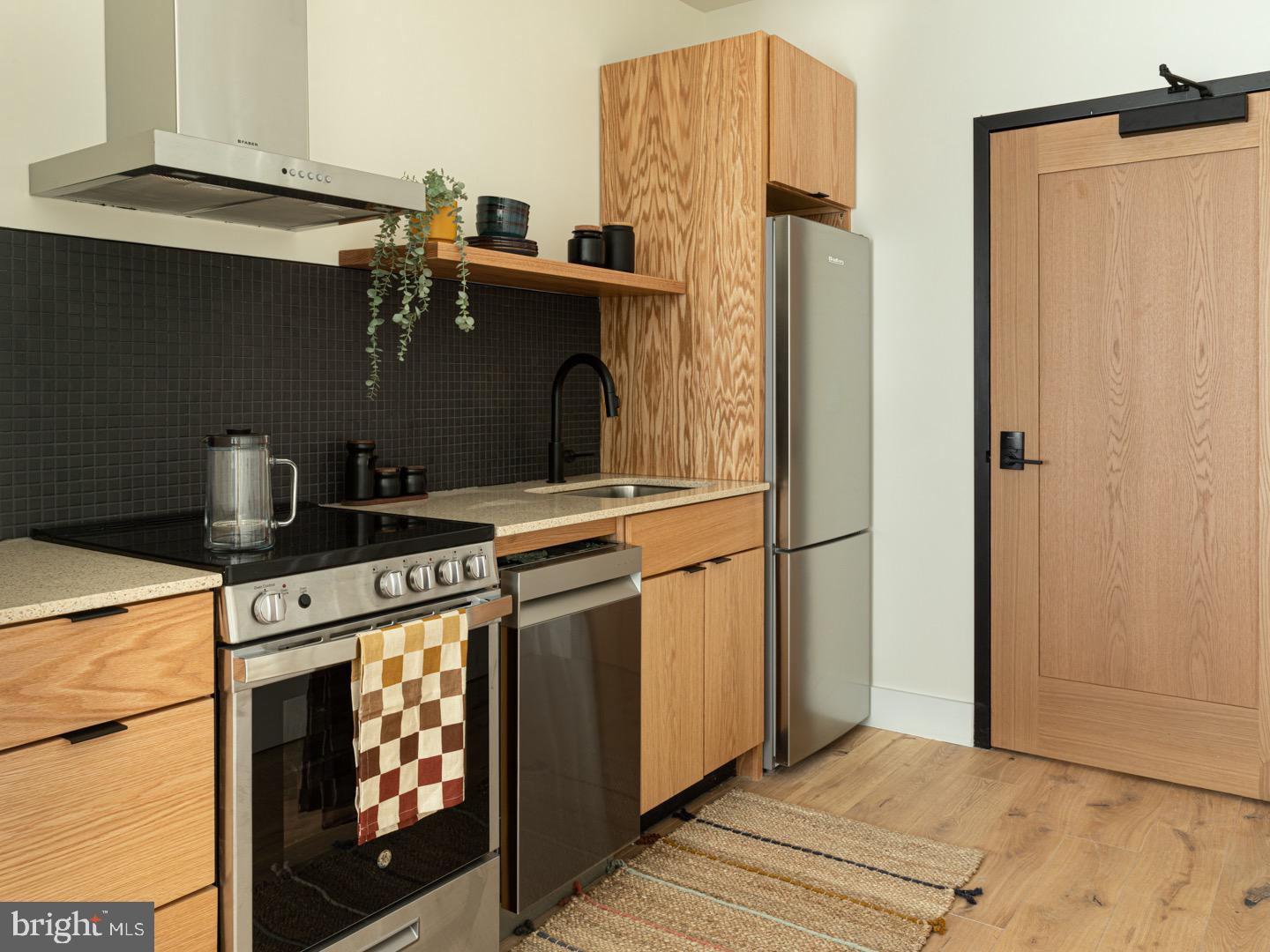 1701-17 North 2nd St Unit 605  