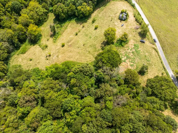 $725,000 | 4125 Dry Creek Road, Celina, TN 38551