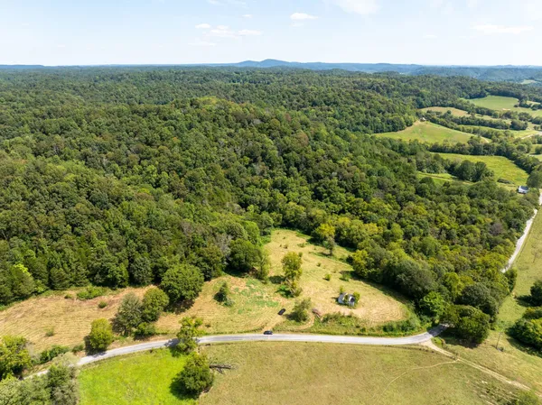 $725,000 | 4125 Dry Creek Road, Celina, TN 38551